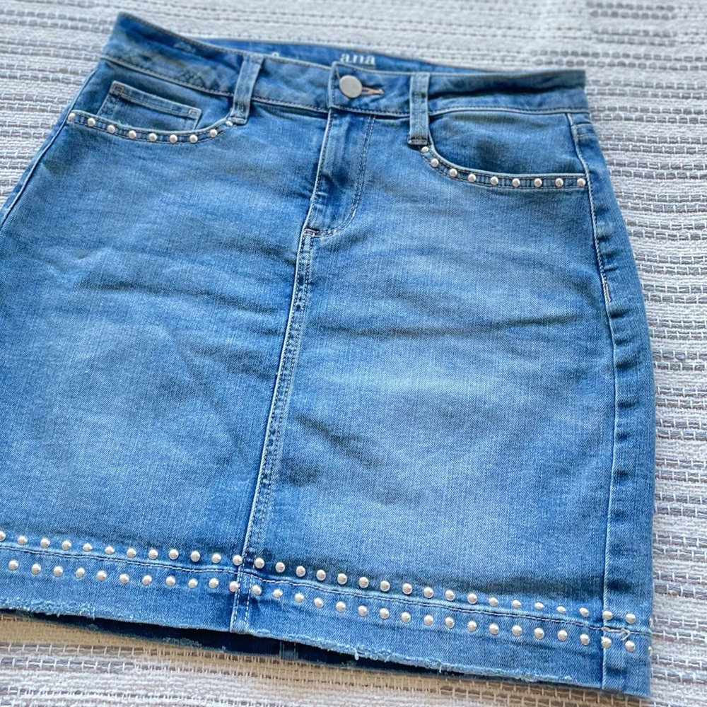 Studded, fitted, mid thigh length, jean skirt